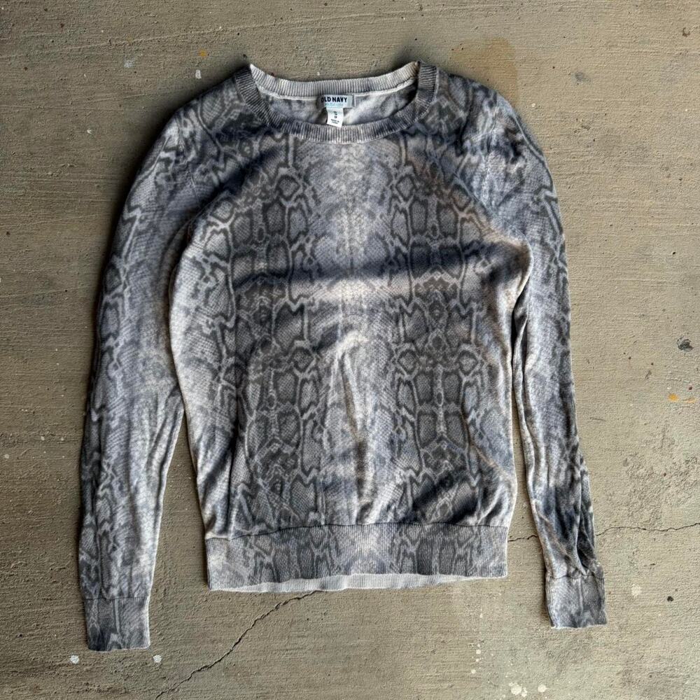 Old navy grey snake print‎